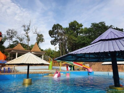 สระว่ายน้ำ/ชายหาด