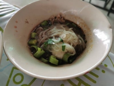 เล็กน้ำ