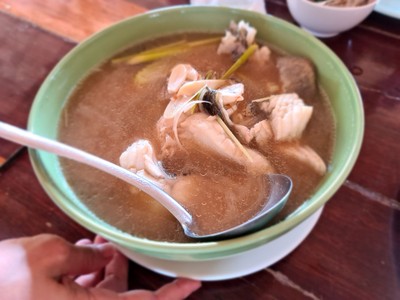 ปลาเก๋ามุก ต้มส้มมะม่วง
