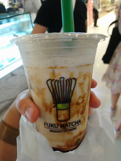 นมสดบราวน์ชูการ์ใส่พุดดิ้ง