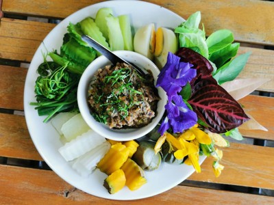 อาหาร หรือ เครื่องดื่ม