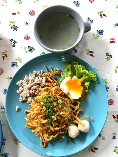 เส้นกุลีกุจอ