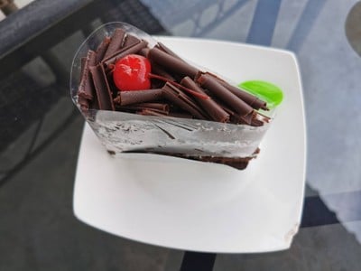 อาหาร หรือ เครื่องดื่ม