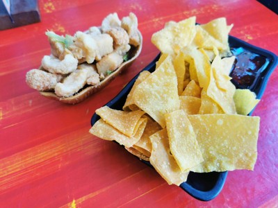 อาหาร หรือ เครื่องดื่ม