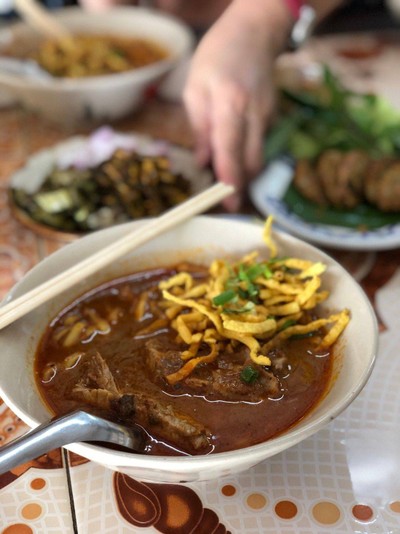 ข้าวซอยซี่โครงหมู