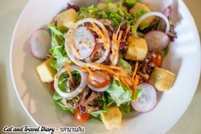 สลัดเต้าหู้ญี่ปุ่น