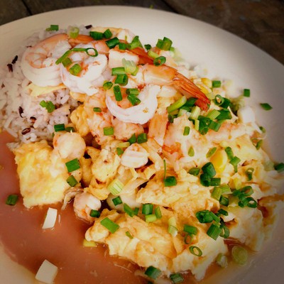 ข้าวผัดกะหล่ำปลีไข่ข้นกุ้งสับ