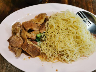 เมนูของร้าน ข้าวขาหมู เนื้อตุ๋น โก๋ปานจอมตุ๋น หมูตุ๋น ชั้น2 พันธุ์ทิพย์งามวงศ์วาน