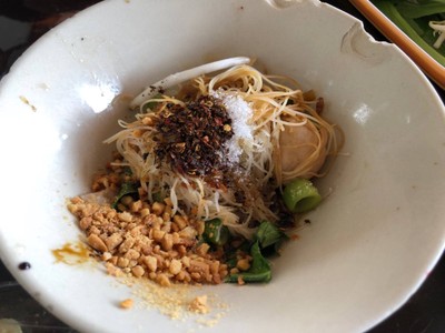 เส้นหมี่แห้ง