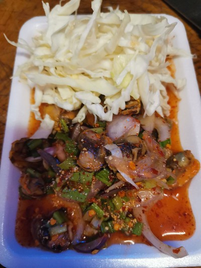 ลาบหอยแคลง