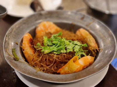 กุ้งอบวุ้นเส้น