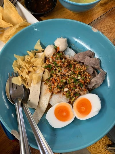 คุณแจงก๋วยเตี๋ยวปากหม้อเข้าวัง