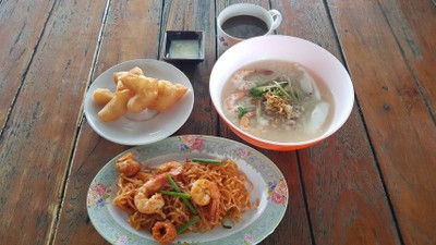 อาหาร หรือ เครื่องดื่ม