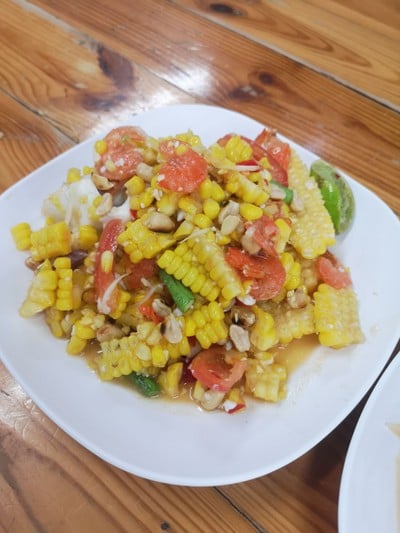 ส้มตำข้าวโพดไข่เค็ม