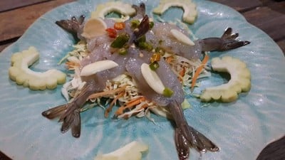 อาหาร หรือ เครื่องดื่ม