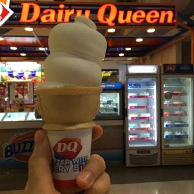 ไอศกรีมโคนวนิลา 2 บอล