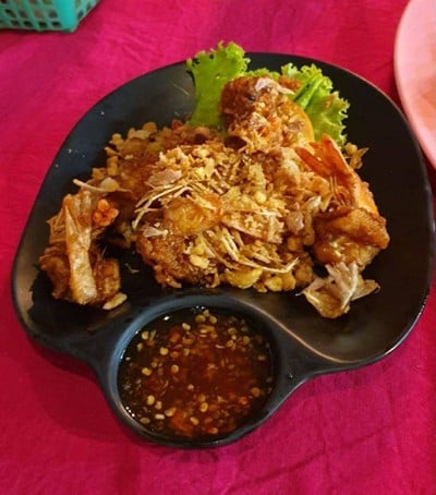 ปูนิ่มทอดกระเทียม