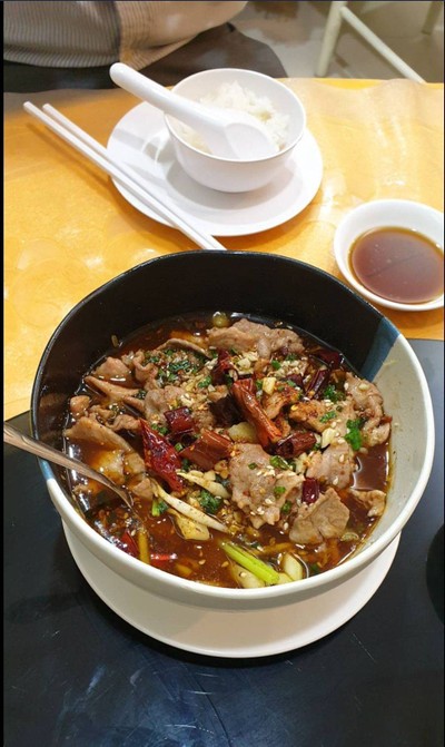อาหาร หรือ เครื่องดื่ม