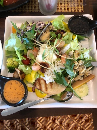 สลัดรวมริมเหมือง