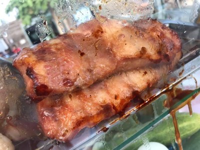 คอหมูย่าง