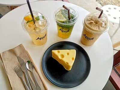 เมนูของร้าน April flavors cafe