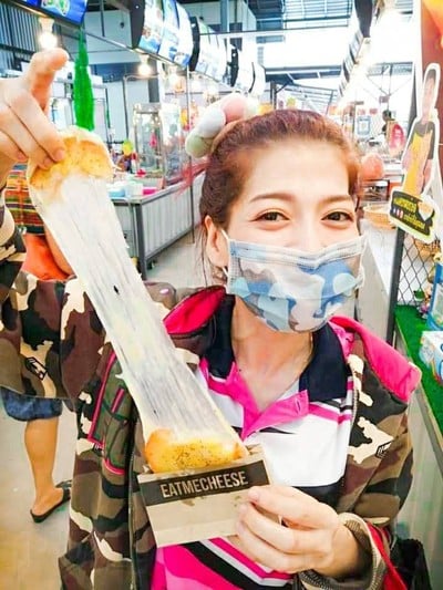 ขนมปังชีสยืด(ยืดถึงดาวอังคาร)