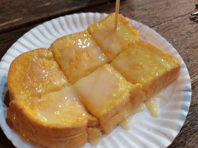 ขนมปังนม