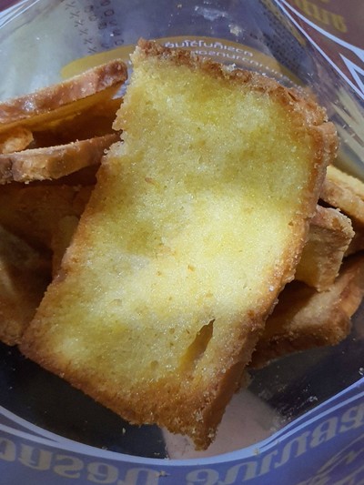 ขนมปังเนย