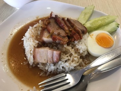 ข้าวหน้าเป็ด หมูกรอบ