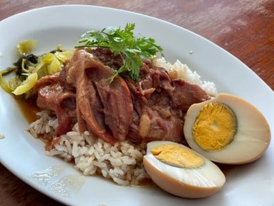 ร้านขาหมูเชียงดาว (เจ้าเก่า)