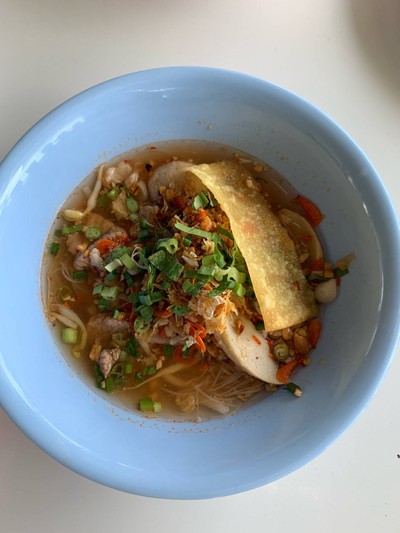 เส้นหมี่ต้มยำ