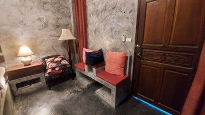 เลิฟบริดจ์เฮ้าส์รีสอร์ท