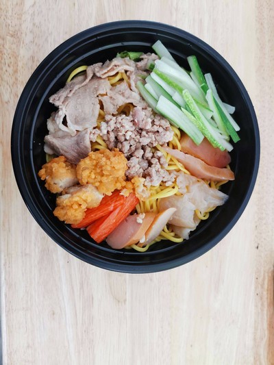 อาหาร หรือ เครื่องดื่ม