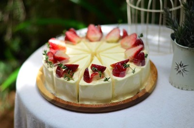 STRAWBERRY SHORTCAKE
