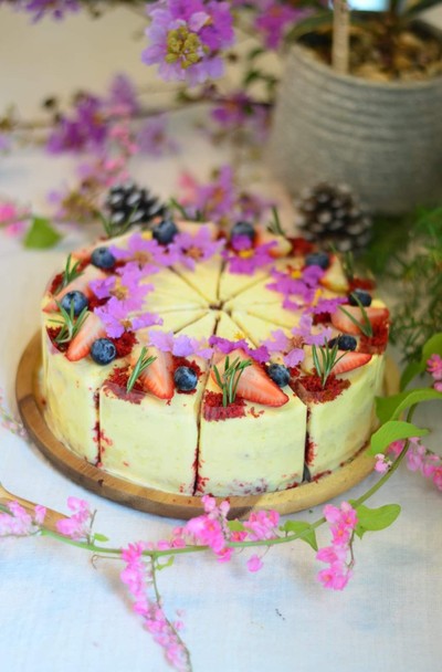 Red Velvet Cheesecake