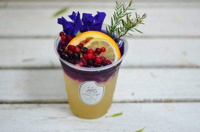 Butterfly pea honey lemon