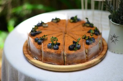 Medovik Cake