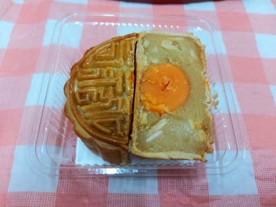 ขนมไหว้พระจันทร์ทุเรียนไข่เดี่ยว