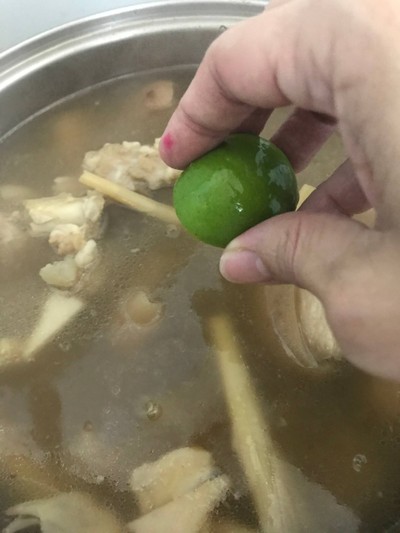 วิธีทำ ต้มยำขาหมู 