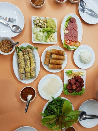 อาหาร หรือ เครื่องดื่ม