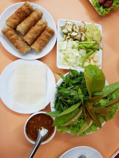 แหนมเนือง