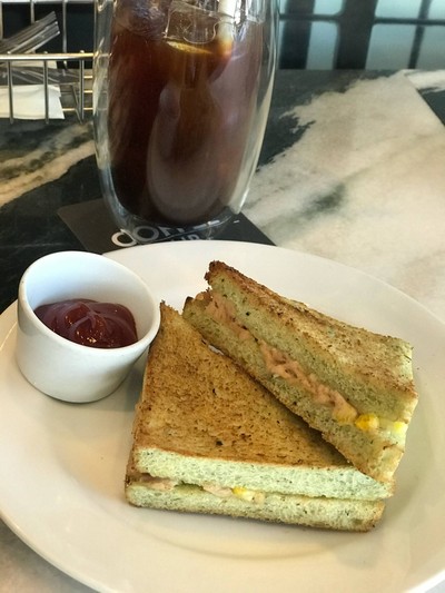 TUNA SANDWICH