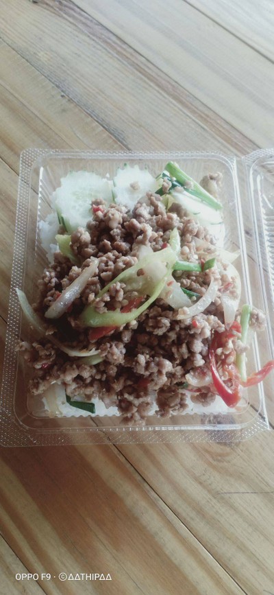 ข้าวราดผัดกะปิหมู