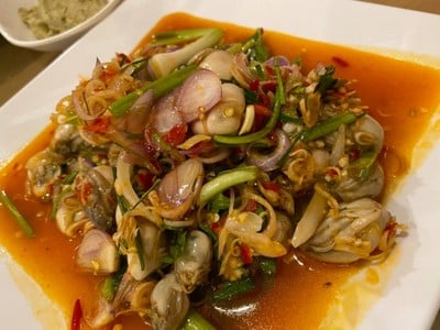 ยำหอยนางรม