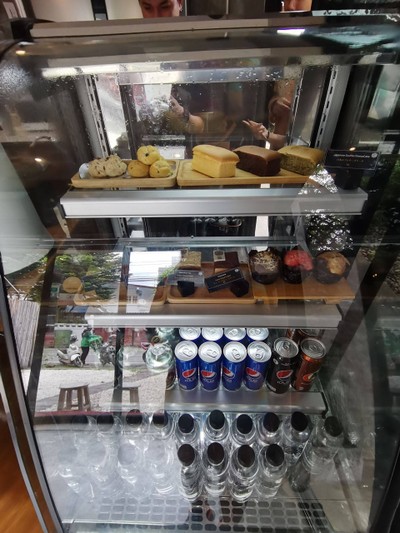 อาหาร หรือ เครื่องดื่ม