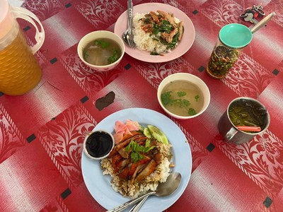 ข้าวหน้าเป็ดย่าง