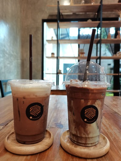 อาหาร หรือ เครื่องดื่ม