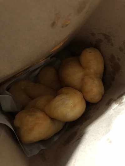 1ชุดปาท่องโก๋3ชิ้นพร้อมสังขยา1กระปุก