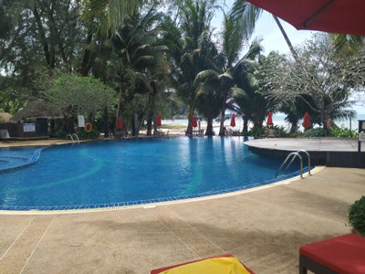 สระว่ายน้ำ/ชายหาด