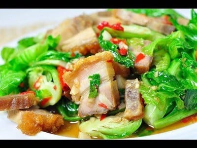 แขนงไฟแดง 50บาท เพิ่มหมู 10,20บาท